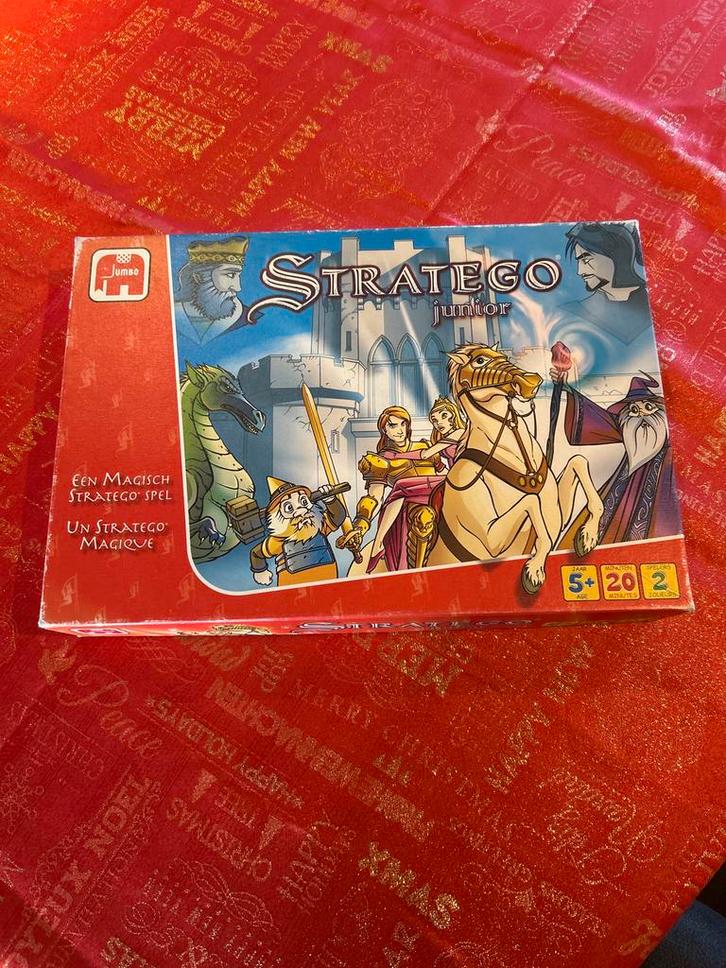 Stratego Junior - Leuk bordspel voor kinderen, Hobby en Vrije tijd, Gezelschapsspellen | Bordspellen, Gebruikt, Een of twee spelers