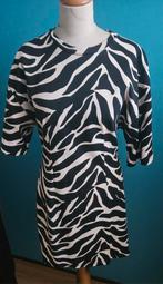 Zebra Print Jurk - Maat M, Kleding | Dames, Maat 38/40 (M), Zwart, Ophalen of Verzenden, Boven de knie