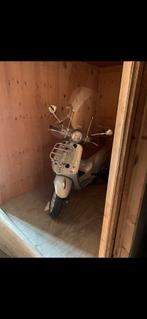 Vespa primavera 2015 2500km, Fietsen en Brommers, Scooters | Vespa, Ophalen, Gebruikt, Benzine, Overige modellen