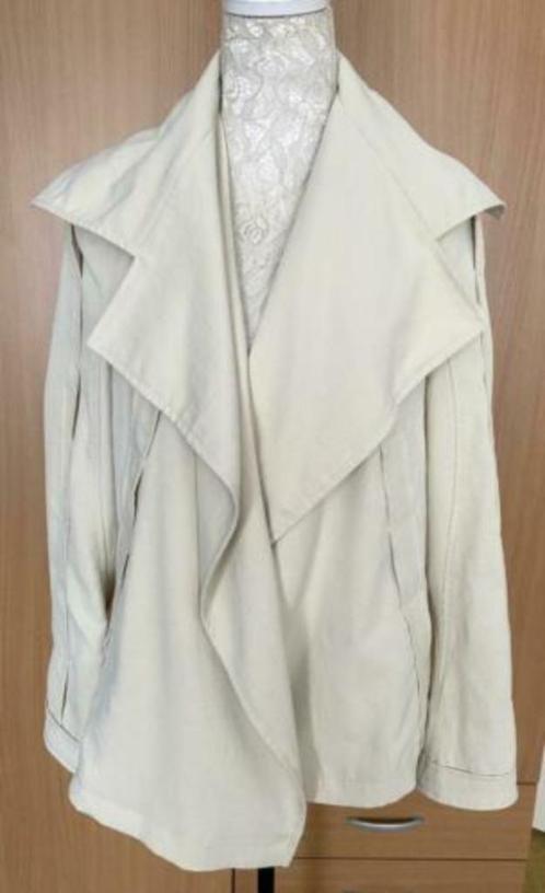 Maura Claudia Strater jasje maat 38, Kleding | Dames, Jasjes, Kostuums en Pakken, Zo goed als nieuw, Jasje, Maat 38/40 (M), Beige