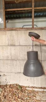 Antieke industriële grote hanglamp, Huis en Inrichting, Lampen | Hanglampen, Ophalen, Gebruikt, Minder dan 50 cm