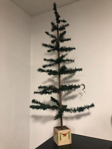 Antieke feather tree kerstboom beschikbaar voor biedingen
