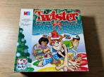 Twister MB Kerst Editie, Hobby en Vrije tijd, Gezelschapsspellen | Bordspellen, Ophalen of Verzenden, Gebruikt