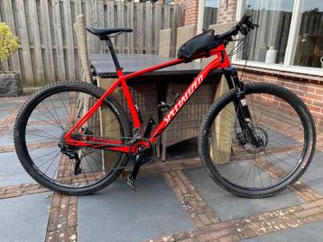 Mountain bike specialized beschikbaar voor biedingen
