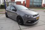 Volkswagen Polo 1.2 TSI Highline R-Line € 10.949,00, Auto's, Volkswagen, Nieuw, Origineel Nederlands, Zilver of Grijs, 5 stoelen