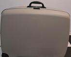 DELSEY Grote koffer cijferslot
type hardcase Deze koffer hee, Hard kunststof, Ophalen of Verzenden, Zo goed als nieuw, 70 cm of meer