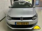 Volkswagen Polo 1.4 16V 63KW DSG 2014 Grijs, Auto's, Stof, Zwart, 4 cilinders, 48 €/maand