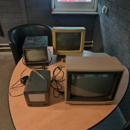 4x vintage monitor, Computers en Software, Vintage Computers, Ophalen of Verzenden