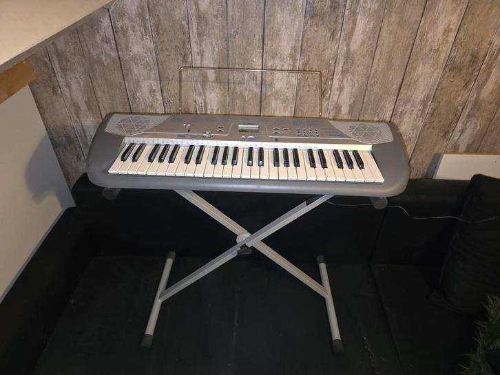 Casio CTK-230 Keyboard - Perfect voor Beginners!, Muziek en Instrumenten, Keyboards, Gebruikt, 49 toetsen, Casio, Met standaard