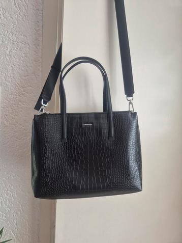 Calvin klein tas beschikbaar voor biedingen