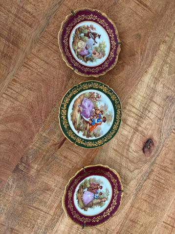 Vintage Limoges France Porseleinen Bordjes beschikbaar voor biedingen