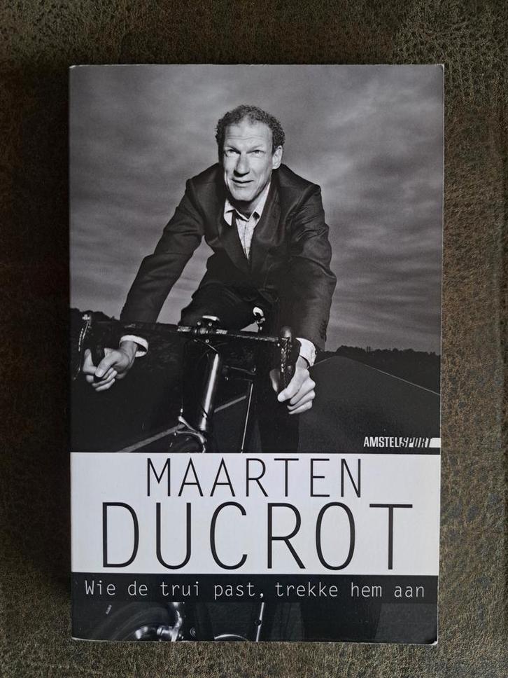 Maarten Ducrot - Wie de trui past... (gesigneerd), Boeken, Biografieën, Zo goed als nieuw, Sport, Ophalen of Verzenden