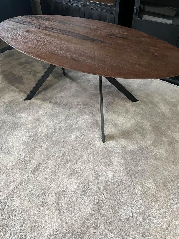 Ovale mangohouten eettafel 200cm met stalen poot, Huis en Inrichting, Tafels | Eettafels, Zo goed als nieuw, 100 tot 150 cm, 150 tot 200 cm