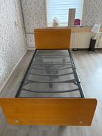 Electric bed, Ophalen of Verzenden, Zo goed als nieuw, Eenpersoons, Hout