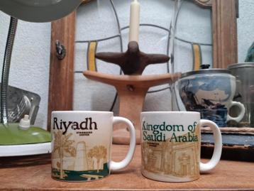 2 kopjes van starbucks coffee   beschikbaar voor biedingen