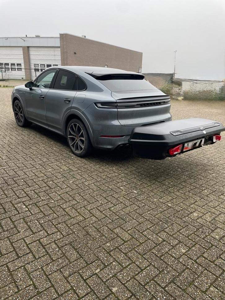 Te huur trekhaakbox/ koffer Thule Arcos L, Auto diversen, Dakkoffers, Zo goed als nieuw, Ophalen