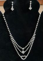 Sieradensetje, zilverkleur, strass Nieuw!!, Nieuw, Ophalen of Verzenden, Zilver, Overige materialen