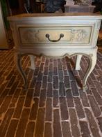 2 Queen Anne nachtkastjes - Kunststof/Hout, Ophalen, Kunststof, Gebruikt, Minder dan 45 cm