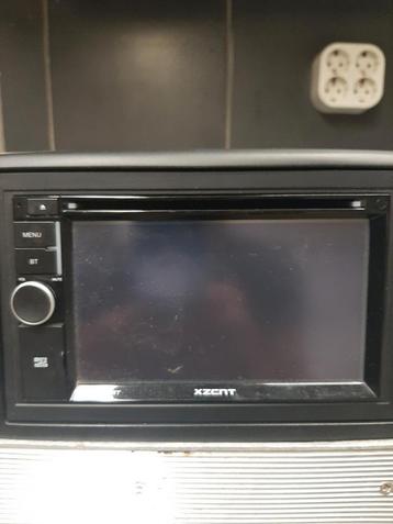 XZENT INBOUW RADIO / CD SPELER beschikbaar voor biedingen