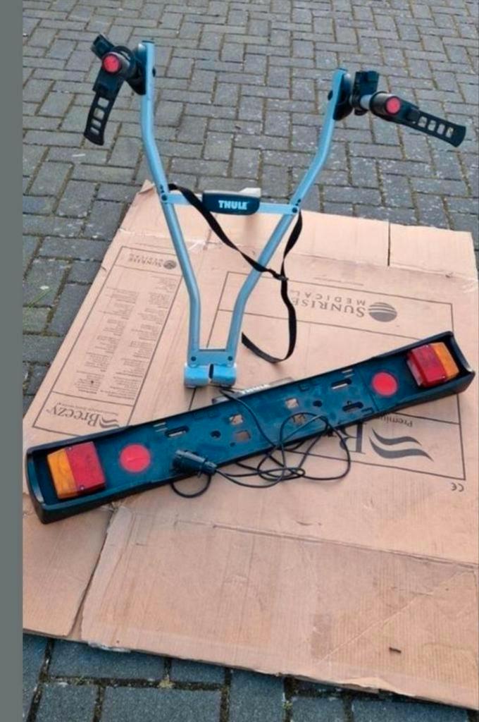Thule Xpress 970 Trekhaak Fietsendrager & lightboard 976, Auto diversen, Fietsendragers, Gebruikt, Trekhaakdrager, 2 fietsen, Brede banden