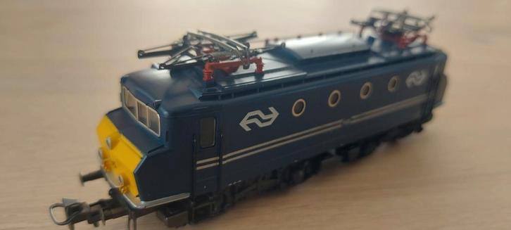 Märklin NS 1135 e-loc artikelnummer 3327 in vvp, Hobby en Vrije tijd, Modeltreinen | H0, Zo goed als nieuw, Locomotief, Wisselstroom