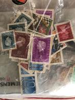 Honderden Afgeknipte Postzegels, binnen- en buitenland., Ophalen, Gestempeld