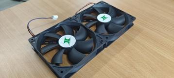 Set van 2x 120mm casefans – Young Lin Tech – 4-pin PWM beschikbaar voor biedingen