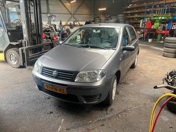 Te koop Fiat Punto in onderdelen 