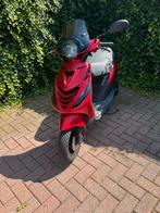 Piaggio zip 4 takt geel kenteken, Fietsen en Brommers, Scooters | Piaggio, Ophalen, Maximaal 45 km/u, Zip, 49 cc