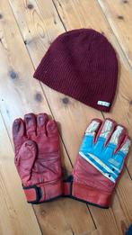 Leren rode handschoenen en rode muts - gratis, Ophalen of Verzenden, Muts