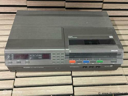 Online Veiling: Philips video-cassette recorder type VR2324, Audio, Tv en Foto, Videospelers, Gebruikt