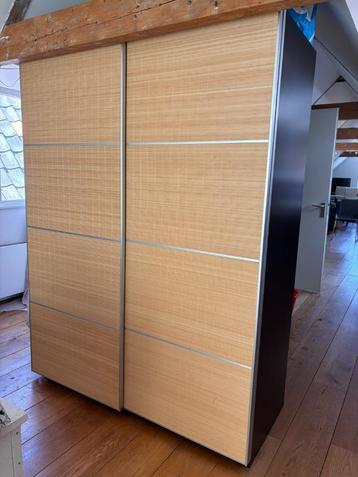 IKEA PAX Wardrobe System with KOMPLEMENT Inserts beschikbaar voor biedingen