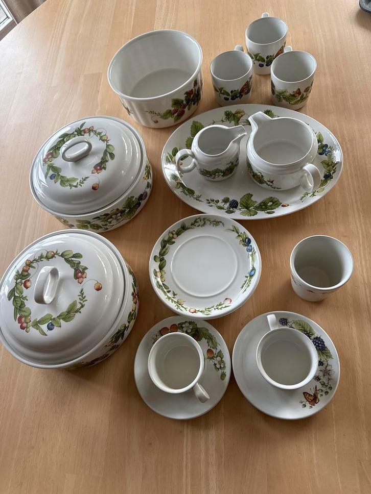 Servies Marjolein Bastin - Libelle, Huis en Inrichting, Keuken | Servies, Zo goed als nieuw, Compleet servies, Overige stijlen