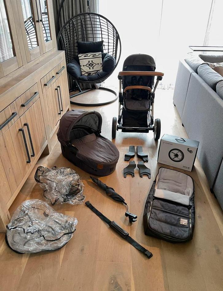 🌸 GROTE SET! Mooie Mutsy kinderwagen Denim 🌸, Kinderen en Baby's, Kinderwagens en Combinaties, Zo goed als nieuw, Kinderwagen