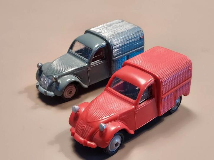Citroën  2cv  Commerciale 2  stuks  opgeknapt 1:43 Norev, Hobby en Vrije tijd, Modelauto's | 1:43, Auto, Norev, Ophalen of Verzenden