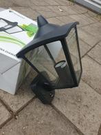 Nieuwe buitenlamp met bewegingssensor, Bewegingssensor, Minder dan 50 watt, Wandlamp, Ophalen of Verzenden