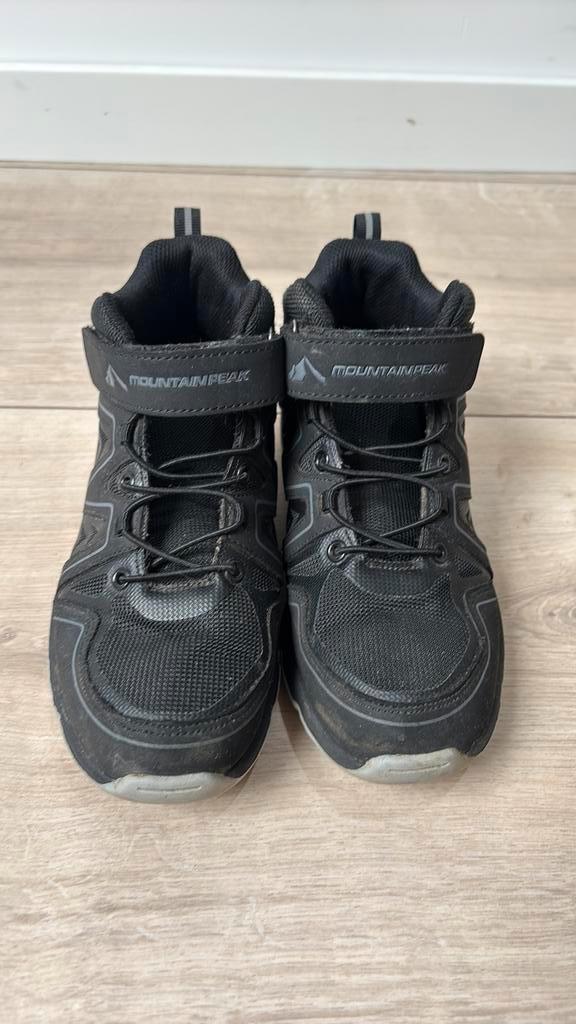 Wandelschoenen Mountainpeak jongen / meisje maat 35 zwart, Kinderen en Baby's, Kinderkleding | Schoenen en Sokken, Gebruikt, Schoenen