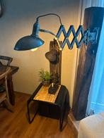 Industriële bijzettafels mangohout & metaal – set van twee, Huis en Inrichting, Woonaccessoires | Overige, Ophalen of Verzenden