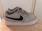 Nike Air Force 1 maat 38,5 – grijs/zwart, nette staat, Ophalen, Jongen of Meisje, Schoenen, Zo goed als nieuw