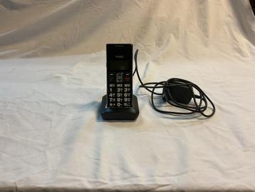 Fysic senioren telefoon met grote toetsen beschikbaar voor biedingen