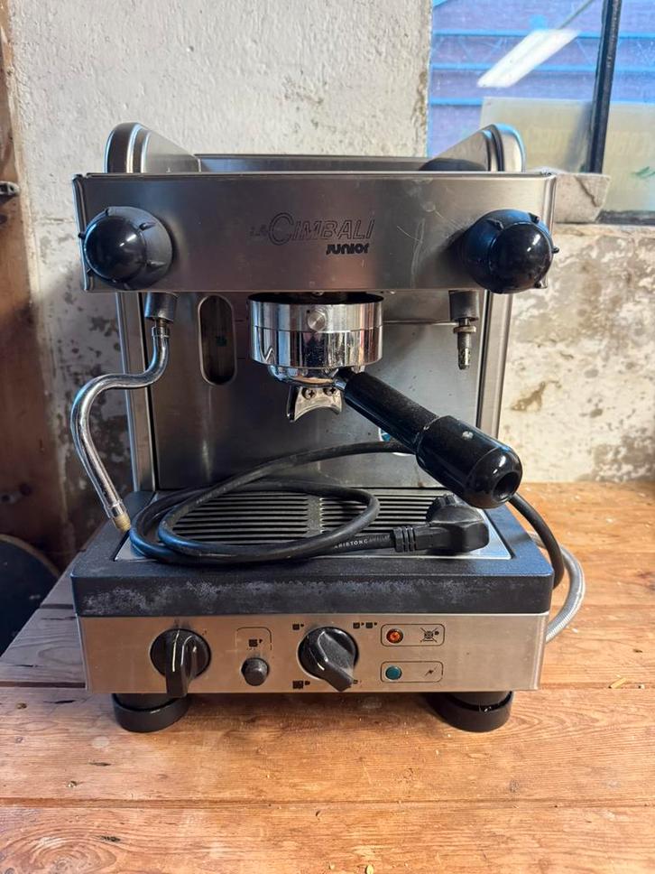 La Cimbali Junior, Witgoed en Apparatuur, Koffiezetapparaten, Zo goed als nieuw, Espresso apparaat, 10 kopjes of meer, Ophalen of Verzenden