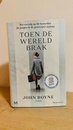 John Boyne - Toen de wereld brak, Boeken, Literatuur, John Boyne, Ophalen of Verzenden, Zo goed als nieuw