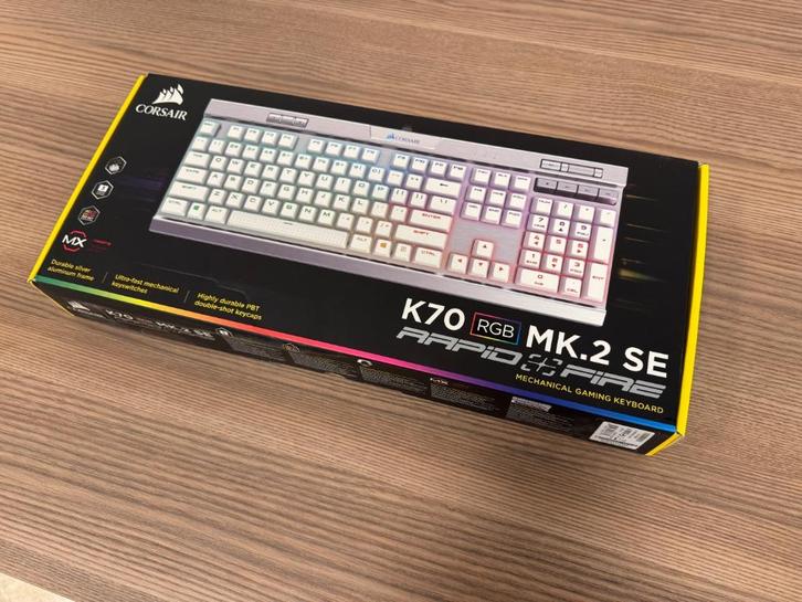 Corsair K70 RGB MK.2 SE - White Silver Nieuw (Limited), Computers en Software, Toetsenborden, Nieuw, Qwerty, Bedraad, Ergonomisch