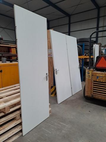 5 opdekdeuren, ook inbouwkast 231 x 88 77,5 76,5 73 prijs ps beschikbaar voor biedingen