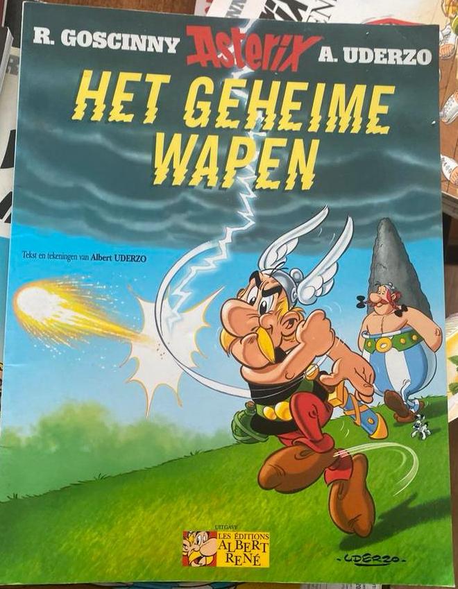 Asterix strip het geheime wapen, Eén stripboek, Ophalen of Verzenden