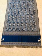 Klassieke blauwe grand foulard met franjes 210/91, Huis en Inrichting, Woonaccessoires | Plaids en Woondekens, Gebruikt, Etten-Leur