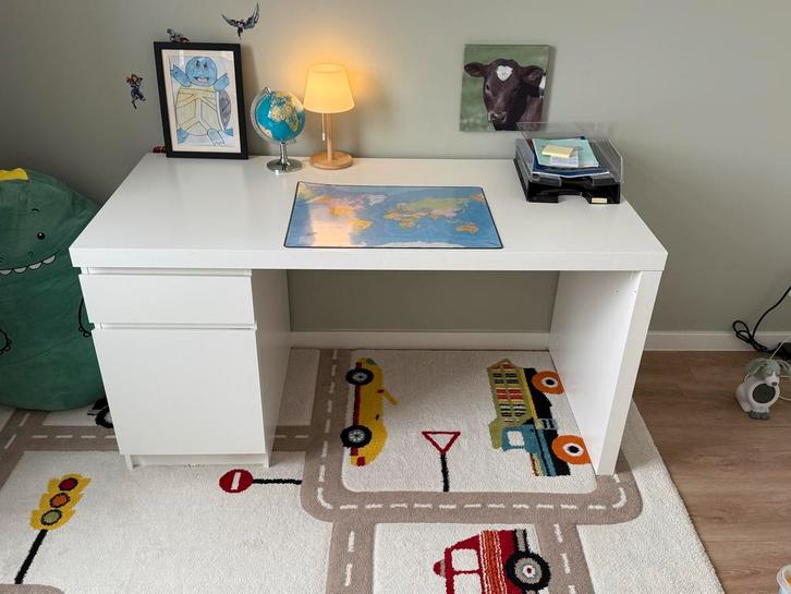 Malm Bureau - Wit, Huis en Inrichting, Bureaus, Gebruikt, Bureau, Ophalen of Verzenden