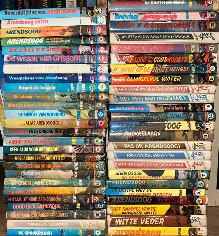 Arendsoog 1/50 + extra, behalve deel 12, Boeken, Kinderboeken | Jeugd | 13 jaar en ouder, Gelezen, Fictie, Ophalen of Verzenden