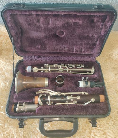 Couesnon SA Paris klarinet/Viool set met strijkstok, Muziek en Instrumenten, Blaasinstrumenten | Klarinetten, Gebruikt, Bes-klarinet