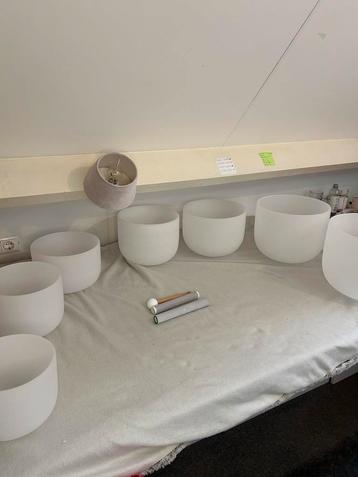 Klankschalen Set - 7 Chakra's + Tassen beschikbaar voor biedingen